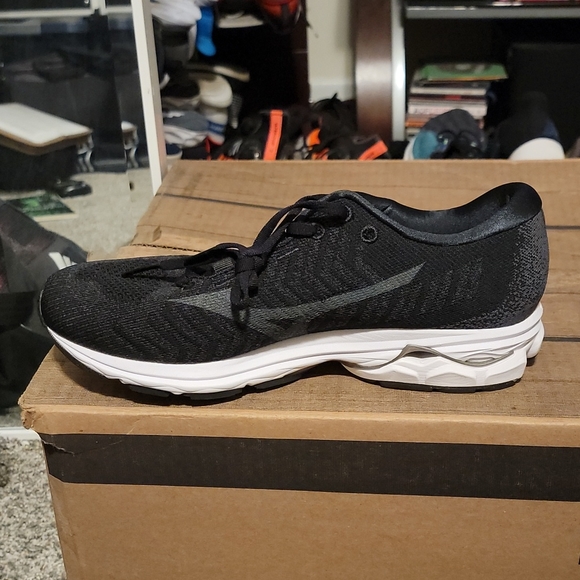 Mizuno Waveknit R2 - Picture 8 of 8